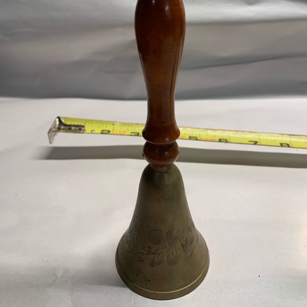 Assorted brass bells - Picture 4 of 7